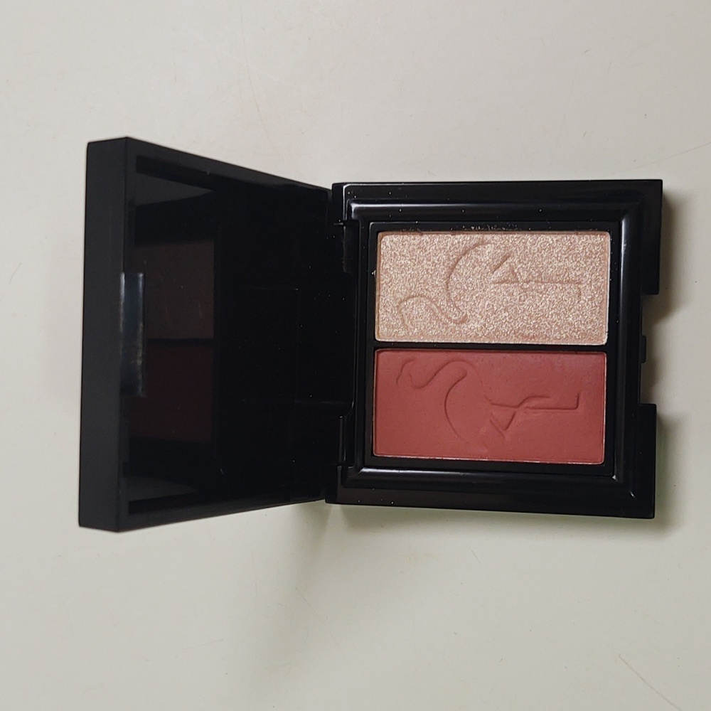 Shaina B eyeshadow